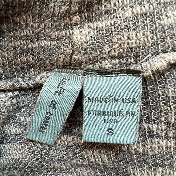 Left of Center Knit High Low Sleeveless Tunic Top - Picture 5 of 7